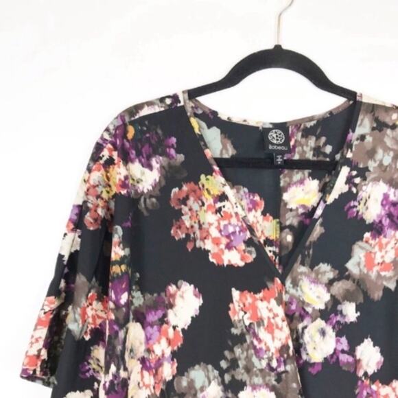Bobeau Womens Medium Blouse V-Neck Wrap Black Floral Print Top Boho Watercolor - Picture 3 of 8